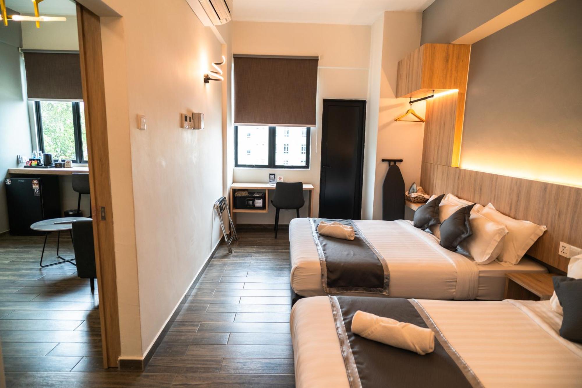 Dj Citi Plaza Hotel & Suites Kuala Terengganu Exteriör bild