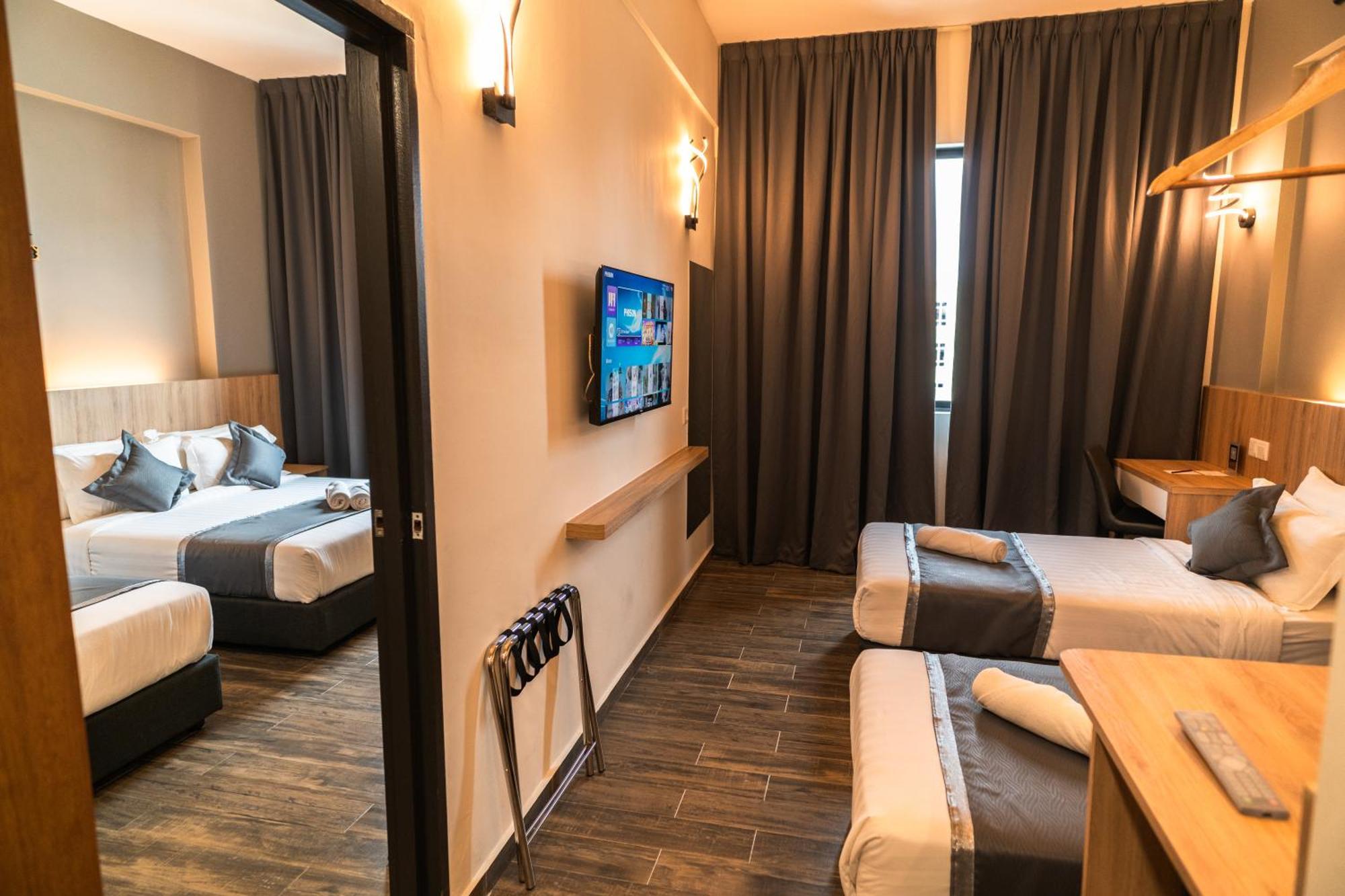 Dj Citi Plaza Hotel & Suites Kuala Terengganu Exteriör bild